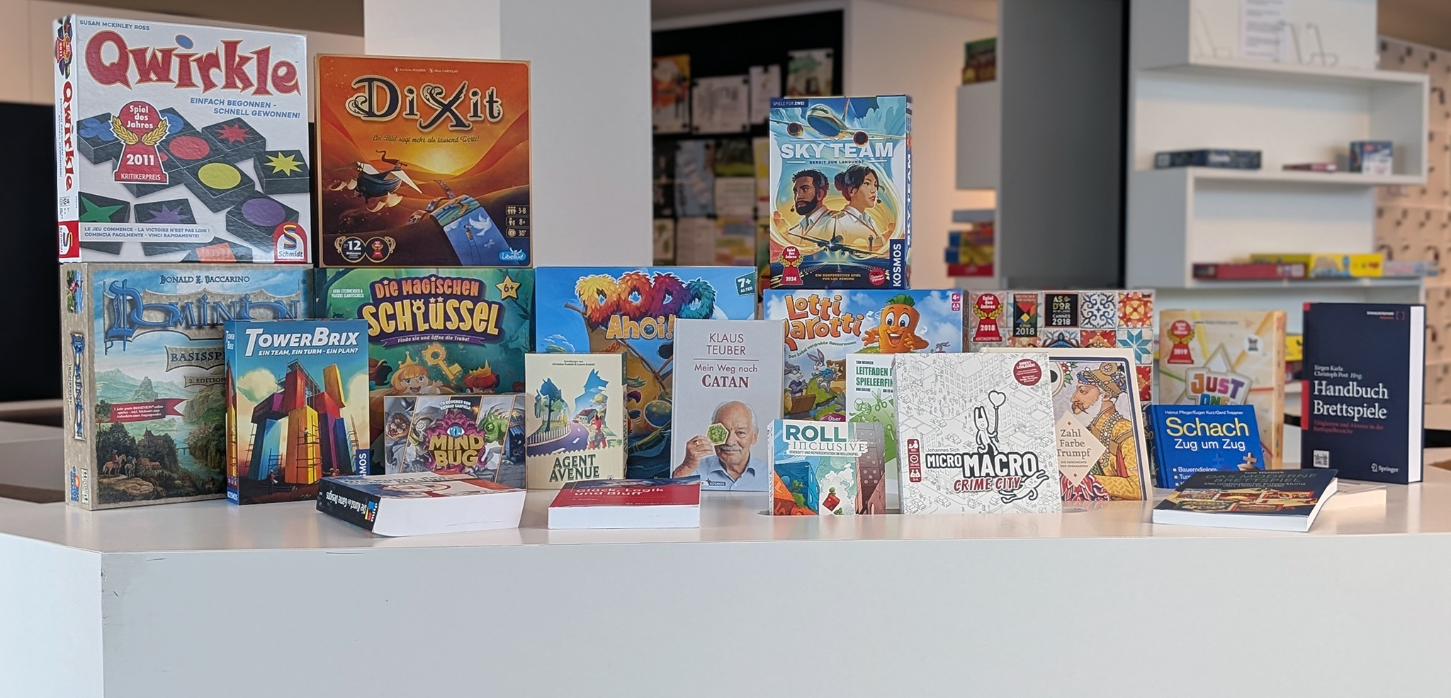 Gespendete Bücher und Spiele. Foto: Spiel und Kultur